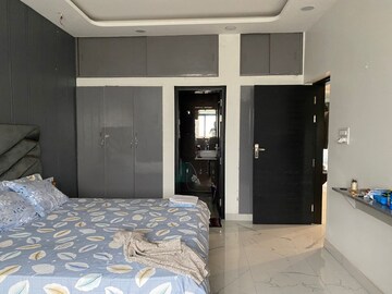 Bedroom in 3 BHK Builder Floor at Paschim Vihar – for Rent