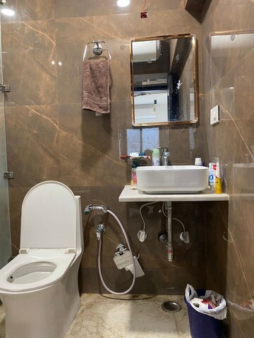 Furnished Amenities in 3 BHK Builder Floor at Paschim Vihar – for Rent