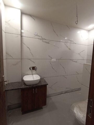 Bathroom in 3 BHK Builder Floor at Paschim Vihar – for Rent