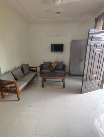 Living Room in 2 BHK Builder Floor at Saket – for Rent