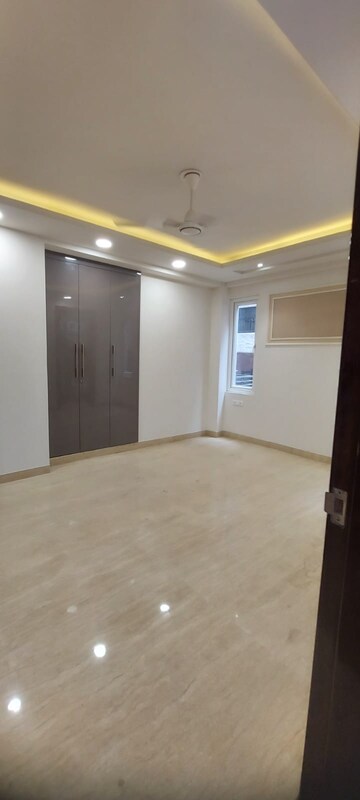 Room in 2 BHK Apartment at Provident Botanico, Whitefield – for Sale