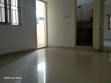 Room in 2 BHK Builder Floor at Hsr Layout – for Rent