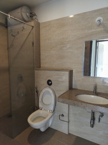 Bathroom in 3.5 BHK Apartment at Amanora Adreno Towers, Hadapsar – for Rent