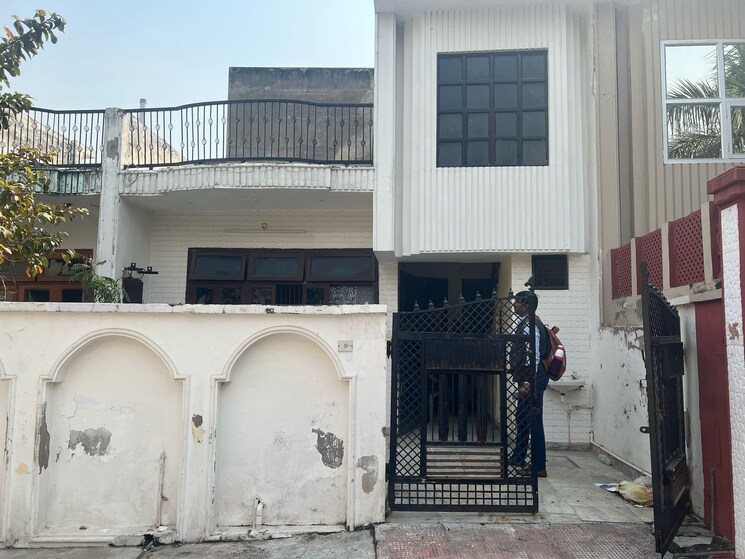 Exterior View, kalindipuram colony 3 Bedroom 100 Sq.Yd. Independent House In Kalindipuram Colony Agra 8276742