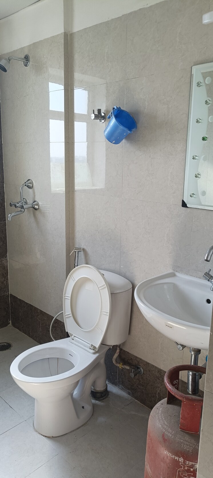 Bathroom, mcc-signature-heights 2 Bedroom 965 Sq.Ft. Apartment In Raj Nagar Extension Ghaziabad 8276885