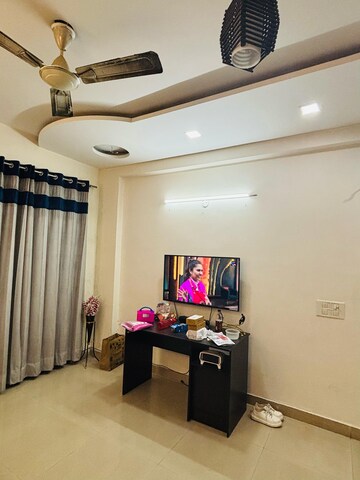 Bedroom in 3 BHK Builder Floor at Orchid Island, Sector 51 – for Rent