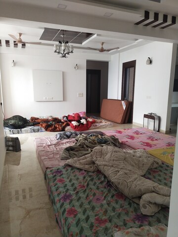Parking in 4 BHK Apartment at Bhawna Apartment, Sector 43 – for Sale