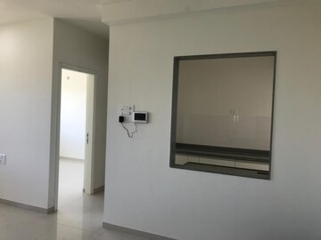 Room in 2 BHK Apartment at Godrej 24, Hinjewadi – for Rent