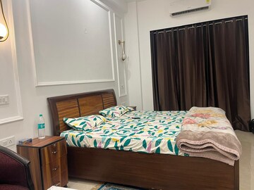 Bedroom in 3 BHK Apartment at Ansal Sushant Estate, Sector 52 – for Rent