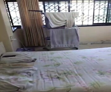 Bedroom in 2 BHK Apartment at Dadar East – for Rent