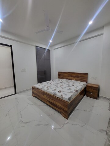 Bedroom in 3 BHK Builder Floor at Pilot Court, Sector 28 – for Rent