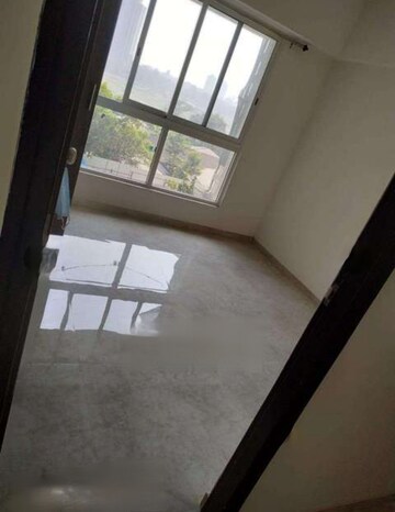 Bedroom in 2 BHK Apartment at Lodha Amara, Kolshet Road – for Rent