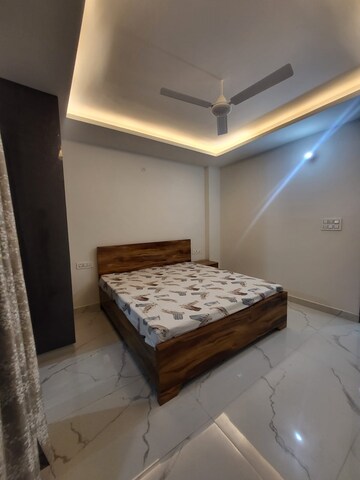 Bedroom in 3 BHK Builder Floor at Super Mart 1, Sector 27 – for Rent