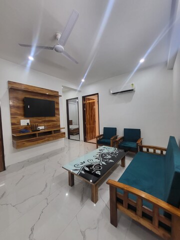 Living Room in 3 BHK Builder Floor at Super Mart 1, Sector 27 – for Rent