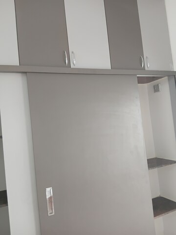 Furnished Amenities in 2 BHK Apartment at Manikonda – for Rent
