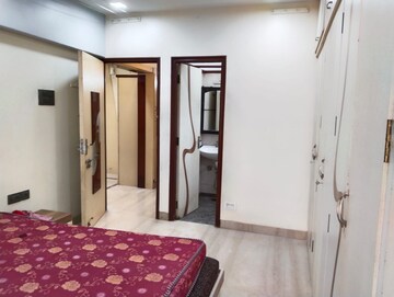 Bedroom in 2 BHK Apartment at Santacruz West – for Rent