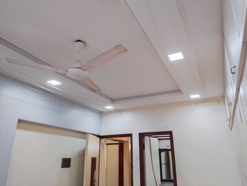 Furnished Amenities in 2 BHK Apartment at Santacruz West – for Rent