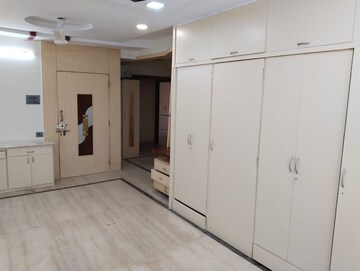 Building Lobby in 2 BHK Apartment at Santacruz West – for Rent