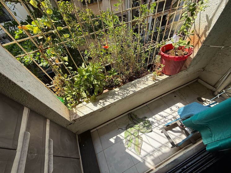 Balcony, seawoods west 1 RK 350 Sq.Ft. Apartment In Seawoods West Navi Mumbai 8277751