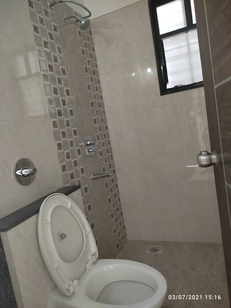 Bathroom, kiran-sparsh 3 Bedroom 950 Sq.Ft. Apartment In Baner Pune 8277744