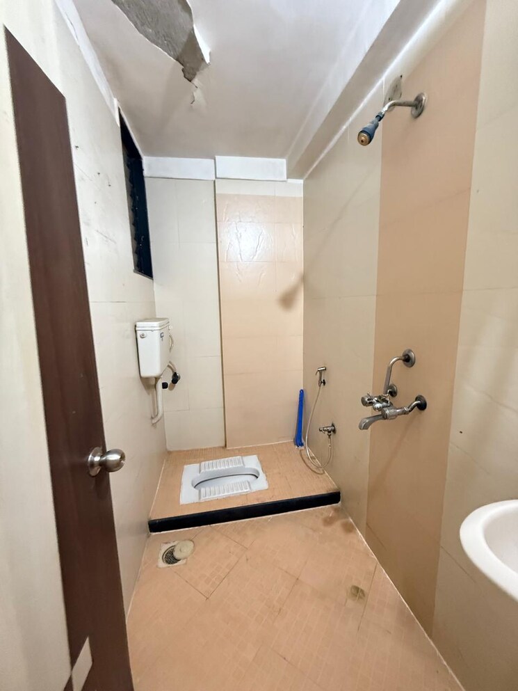 Bathroom, seawoods west 2 Bedroom 720 Sq.Ft. Apartment In Seawoods West Navi Mumbai 8277921