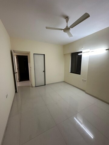 Room in 2 BHK Apartment at Chaphalkar Elina Living, Mohammadwadi – for Rent