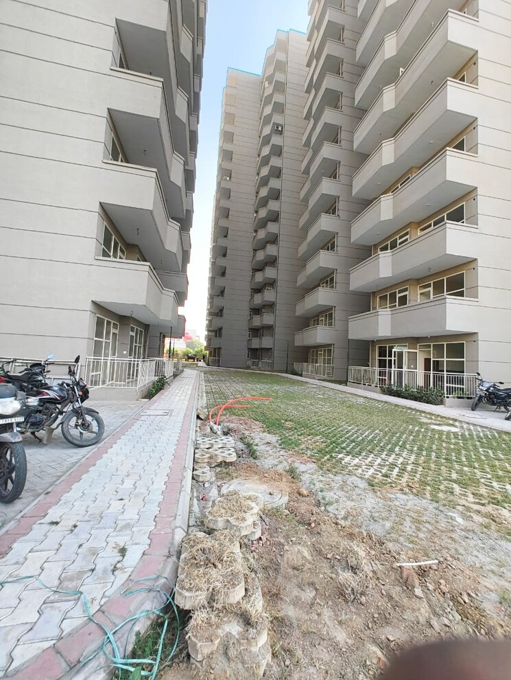 Exterior View, pyramid-heights 2 Bedroom 678 Sq.Ft. Apartment In Sector 85 Gurgaon 8277925