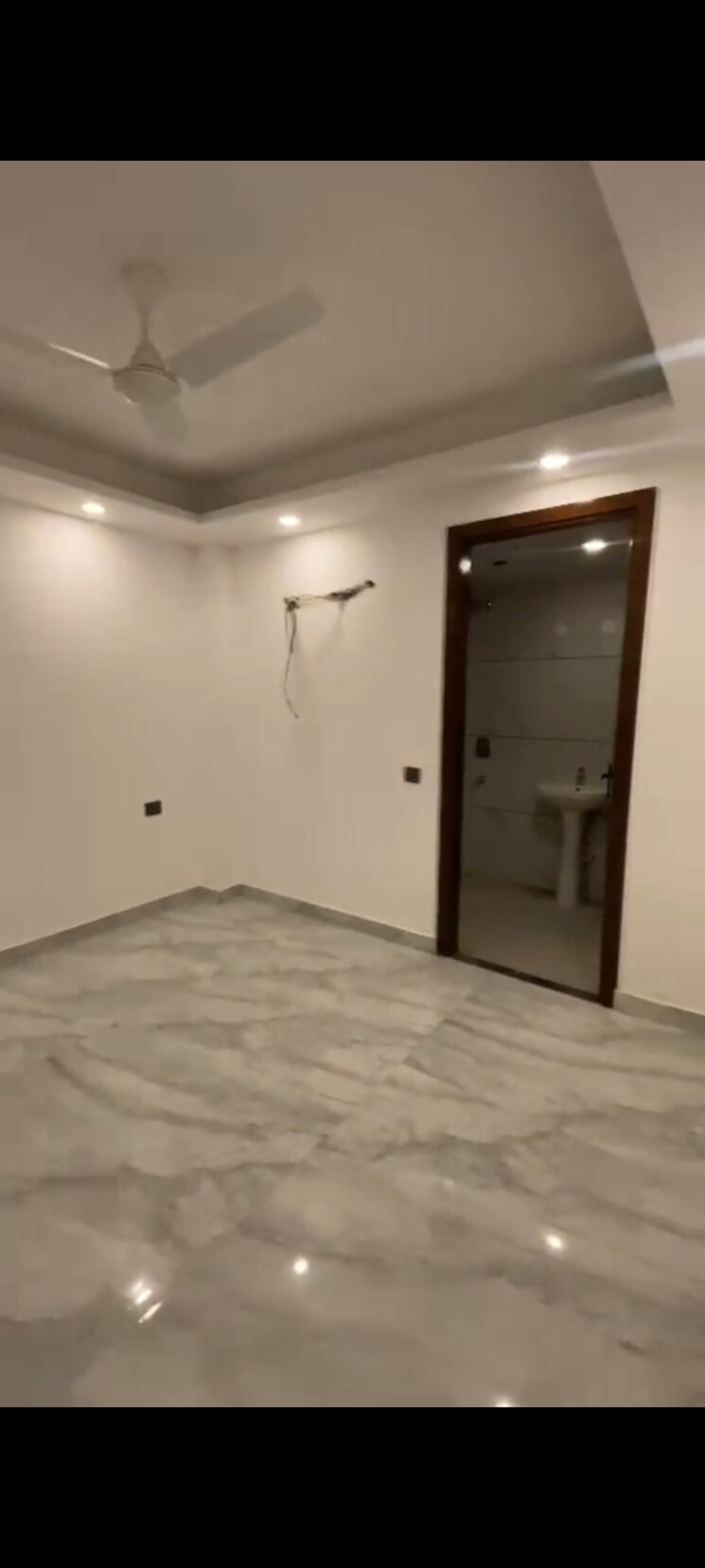 Room, rajpur khurd extension 3 Bedroom 1440 Sq.Ft. Apartment In Rajpur Khurd Extension Delhi 8277975