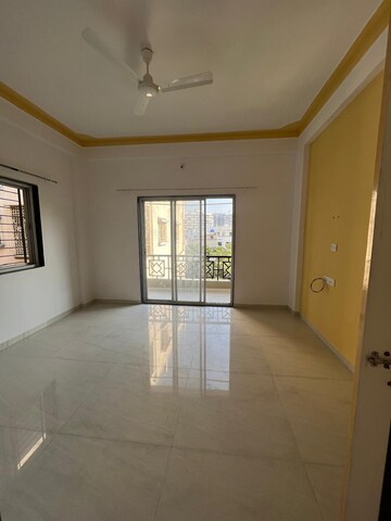 Room in 2 BHK Apartment at Kharadi – for Rent