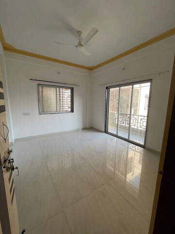 Room in 2 BHK Apartment at Kharadi – for Rent