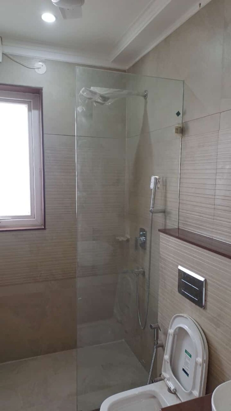 Bathroom, sector 52 4 Bedroom 2385 Sq.Ft. Builder Floor In Sector 52 Gurgaon 8277934