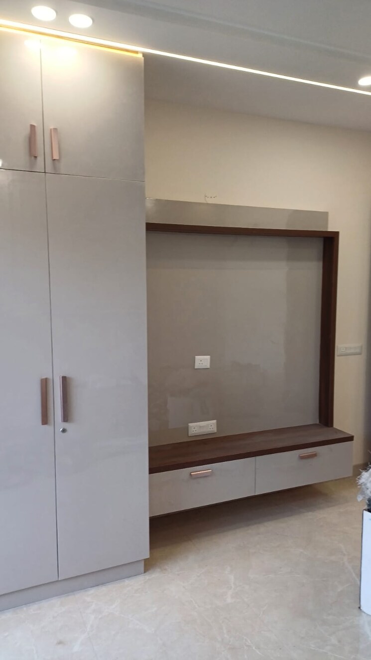 Room, sector 52 4 Bedroom 2385 Sq.Ft. Builder Floor In Sector 52 Gurgaon 8277934