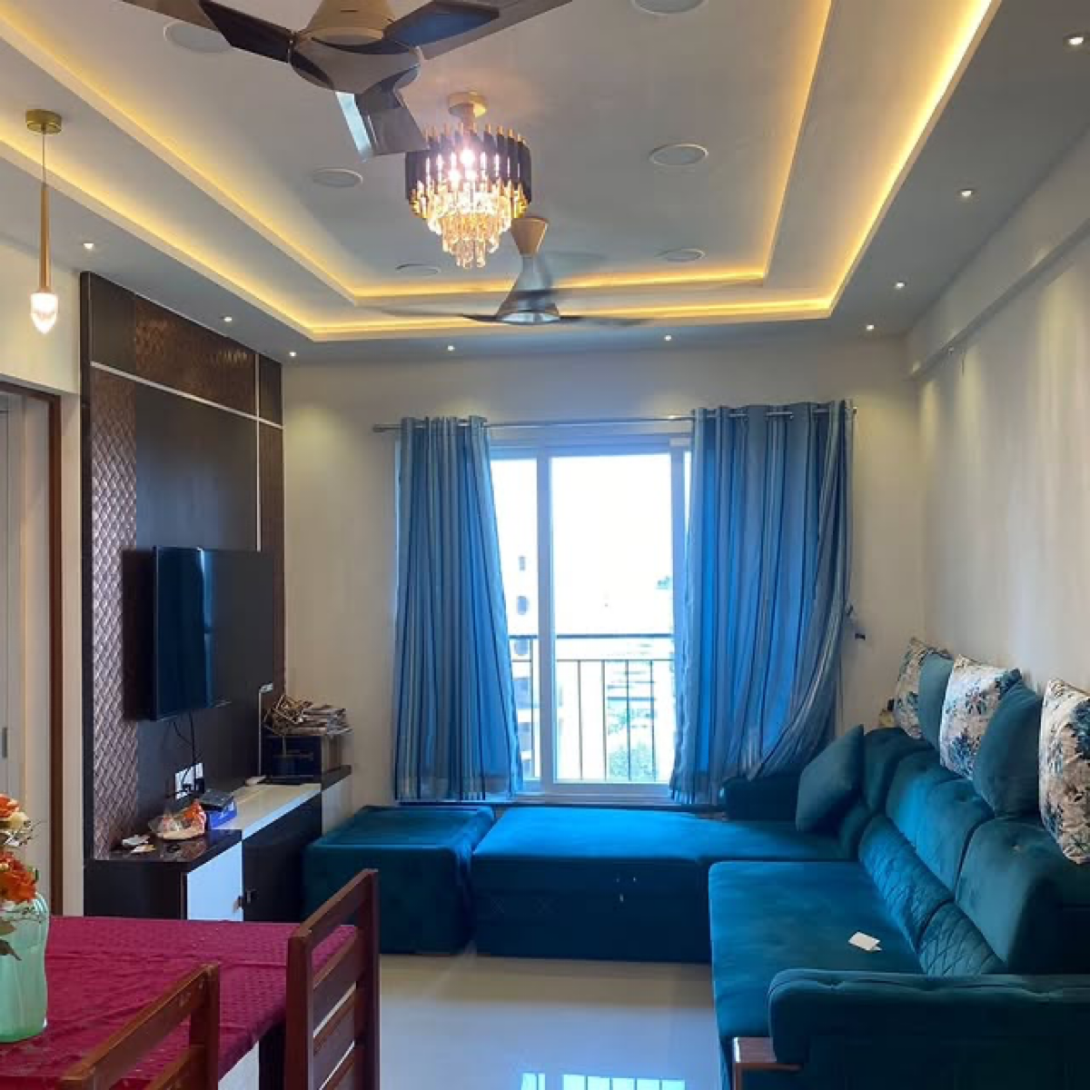 2 BHK Apartment For Sale in National Park