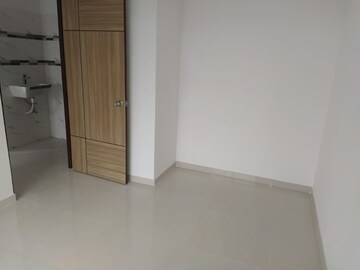 Room in 1 BHK Apartment at Dynamic Crest, Shilphata – for Rent