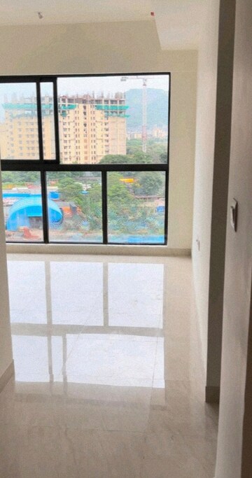 2 BHK Apartment For Rent in Lodha Crown Quality Homes, Majiwada