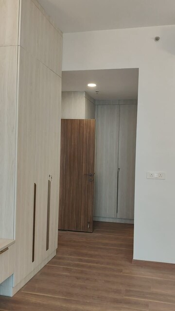 Room in 3 BHK Apartment at M3M Heights, Sector 65 – for Rent