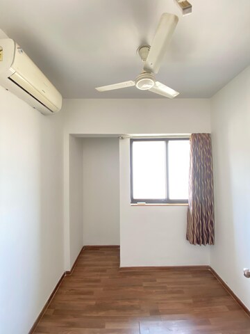 Bedroom in 1.5 BHK Apartment at Lodha Palava Downtown, Dombivli East – for Rent