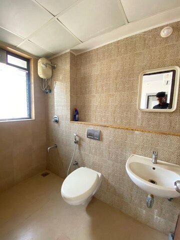 Attached Bathroom in 1.5 BHK Apartment at Lodha Palava Downtown, Dombivli East – for Rent