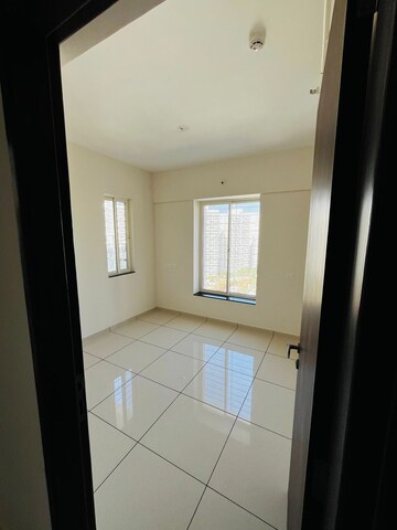 Room in 2 BHK Apartment at VJ YashOne Infinitee, Tathawade – for Sale