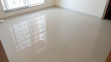 Room in 2 BHK Apartment at Godrej Nest Kandivali, Kandivali East – for Rent