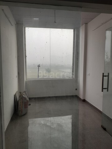 Room in  Shop at SS Omnia, Sector 86 – for Rent