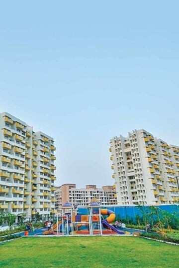 2 BHK Apartment – Exterior View View at Vishnu Vihar Apartment, Gultekdi - for Sale