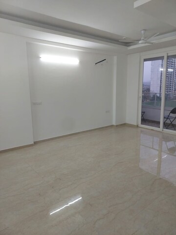 Room in 3 BHK Apartment at Omaxe Lake, North Mullanpur – for Sale