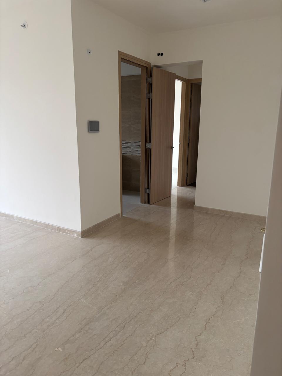 2 BHK Apartment For Sale in Omaxe Lake