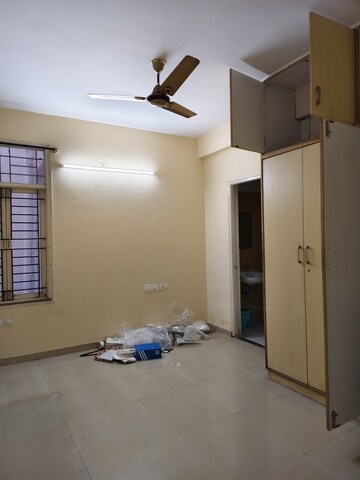 Room in 3 BHK Apartment at Halasuru – for Rent