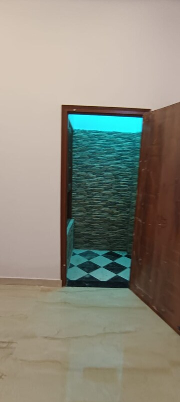Swimming Pool in 2 BHK Independent House at Jankipuram Extension – for Sale