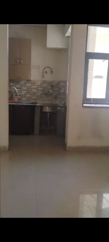 Room in 3 BHK Apartment at Shree Energy Classic Residency, Raj Nagar Extension – for Rent