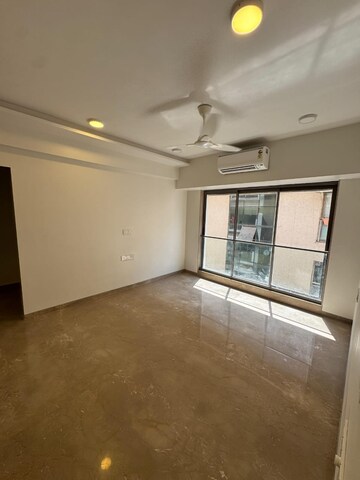 Room in 3 BHK Apartment at Rustomjee Le Reve, Khar West – for Rent