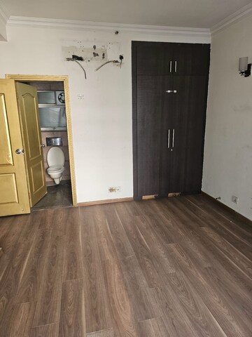 Room in 3 BHK Apartment at Experion The Heart Song, Sector 108 – for Rent