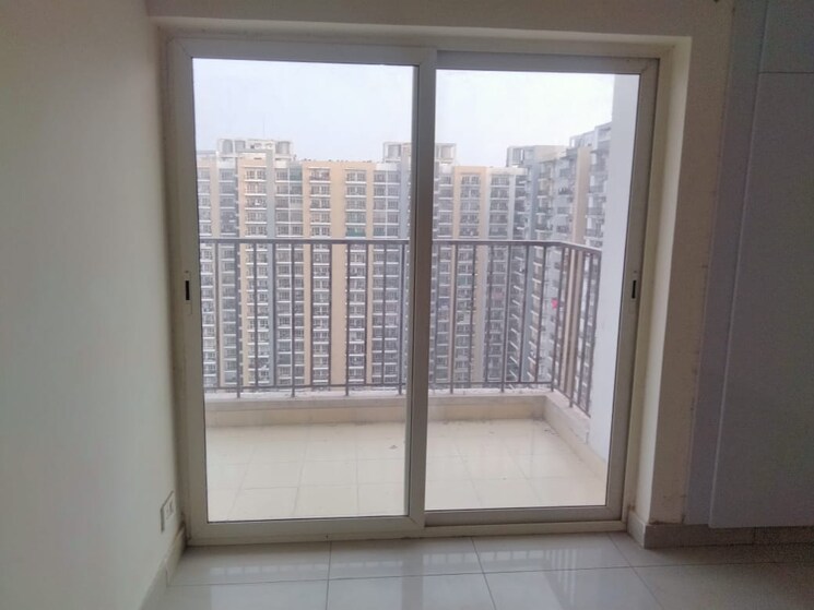 Room, stellar-135 3.5 Bedroom 1450 Sq.Ft. Villa In Sector 135 Noida 8279631